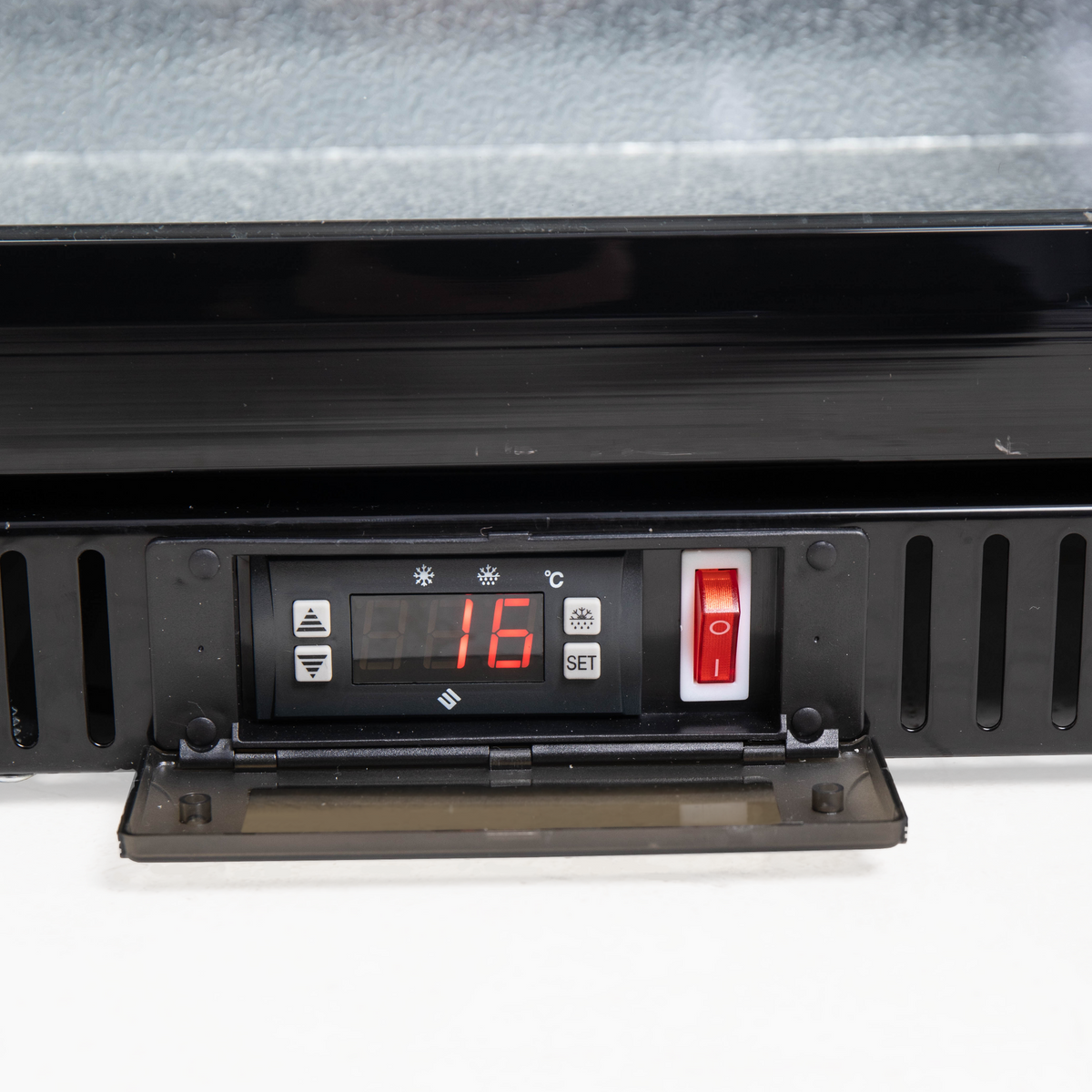 Back Bar Bottle Cooler – 3 Door, Sliding
